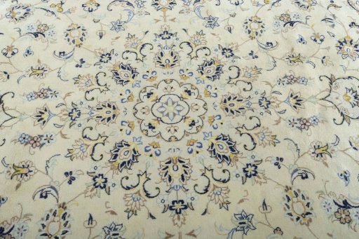 Central medallion detail of New Kashan rug from Iran / Persia
