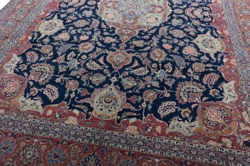 Close-up detail of 1930s Kashan rug from Iran / Persia showing Wool weave