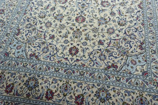 Close-up detail of 2000s Kashan rug from Iran / Persia showing Wool weave
