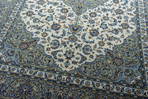 Close-up detail of 2000s Kashan rug from Iran / Persia showing Wool weave
