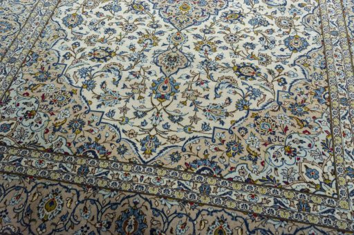Close-up detail of 2000s Kashan rug from Iran / Persia showing Wool weave
