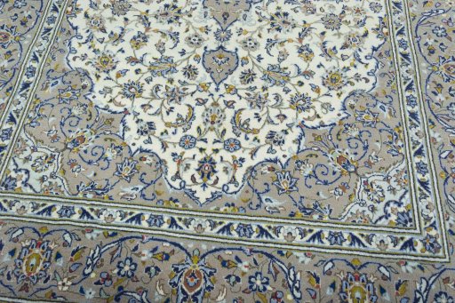 Close-up detail of 2000s Kashan rug from Iran / Persia showing Wool weave