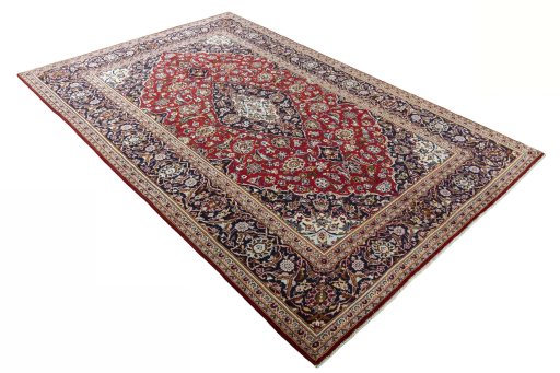 Close-up detail of 2000s Kashan rug from Iran / Persia showing Wool weave