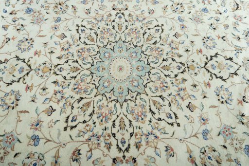 Central medallion detail of New Kashan rug from Iran / Persia