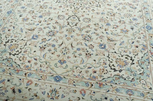 Close-up detail of New Kashan rug from Iran / Persia showing Wool weave