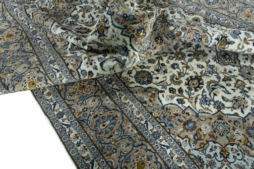Surface texture of 2000s Kashan rug with natural Wool and intricate pattern