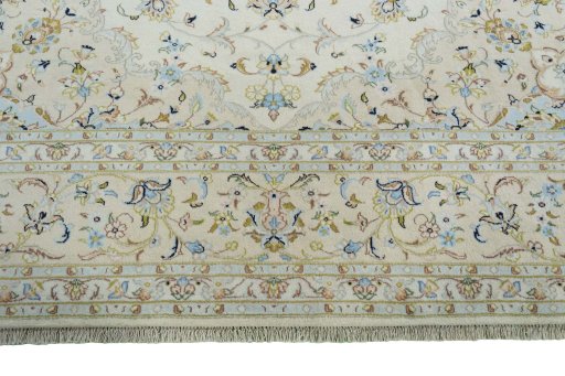 Full view of New Kashan rug from Iran / Persia, 397 × 300 cm in Beige tones