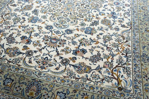 Close-up detail of 2000s Kashan rug from Iran / Persia showing Wool weave