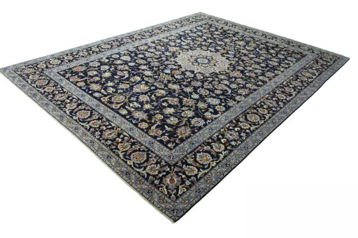 Corner detail of 1970s Kashan rug showing border pattern and Wool pile