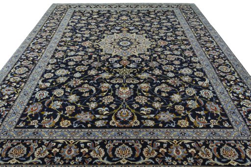 Surface texture of 1970s Kashan rug with natural Wool and intricate pattern