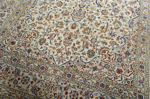Close-up detail of 2000s Kashan rug from Iran / Persia showing Wool weave