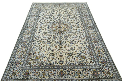 Surface texture of New Kashan rug with natural Wool and intricate pattern