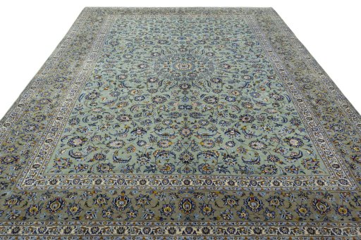 Surface texture of 2000s Kashan rug with natural Wool and intricate pattern