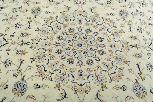 Central medallion detail of New Kashan rug from Iran / Persia