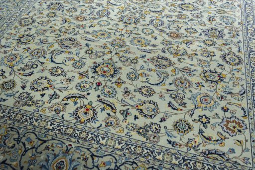 Close-up detail of 1970s Kashan rug from Iran / Persia showing Wool weave