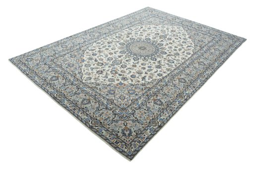 Corner detail of New Kashan rug showing border pattern and Wool pile