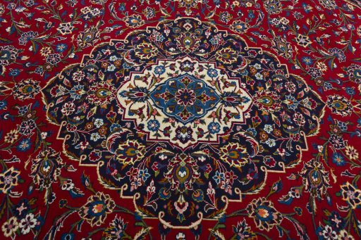 Central medallion detail of 2000s Kashan rug from Iran / Persia
