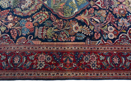 Corner detail of 1930s Kashan rug showing border pattern and Wool pile