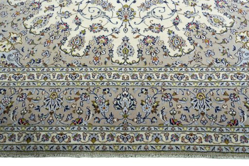 Full view of 2000s Kashan rug from Iran / Persia, 400 × 301 cm in Beige tones