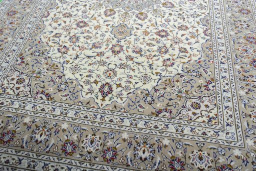 Close-up detail of 2000s Kashan rug from Iran / Persia showing Wool weave