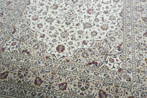 Close-up detail of 2000s Kashan rug from Iran / Persia showing Wool weave