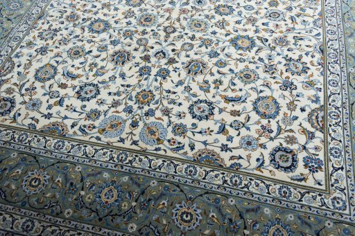 Close-up detail of 1970s Kashan rug from Iran / Persia showing Wool weave