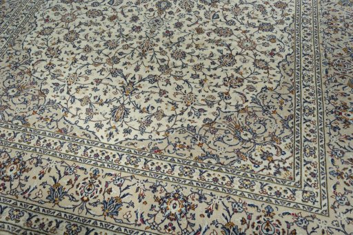 Close-up detail of 2000s Kashan rug from Iran / Persia showing Wool weave