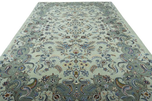 Surface texture of 2000s Kashan rug with natural Wool and intricate pattern
