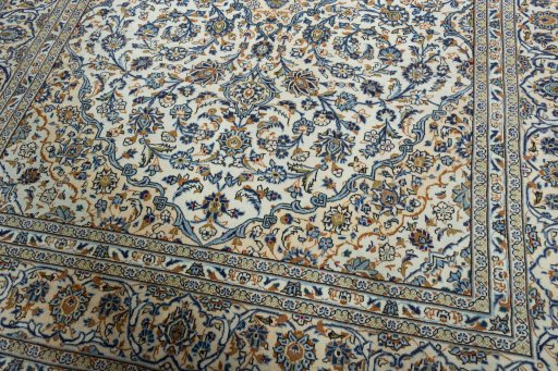 Close-up detail of 2000s Kashan rug from Iran / Persia showing Wool weave