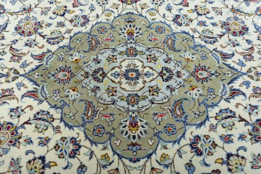 Central medallion detail of New Kashan rug from Iran / Persia