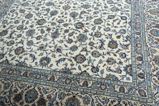 Close-up detail of 2000s Kashan rug from Iran / Persia showing Wool weave