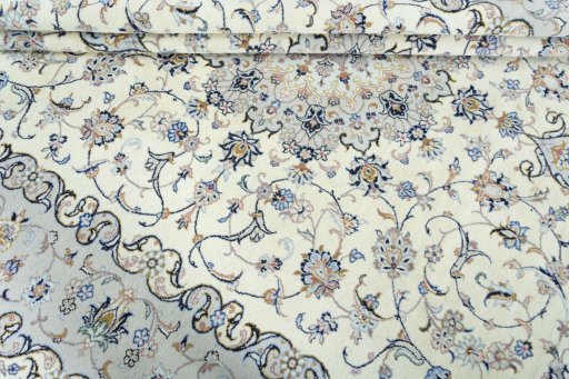 Close-up detail of New Kashan rug from Iran / Persia showing Wool weave