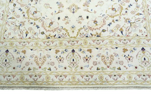 Full view of New Kashan rug from Iran / Persia, 298 × 198 cm in Beige tones