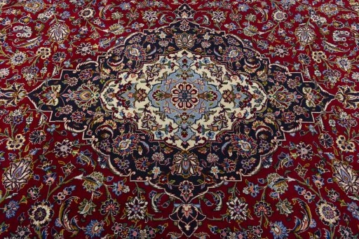 Central medallion detail of New Kashan rug from Iran / Persia