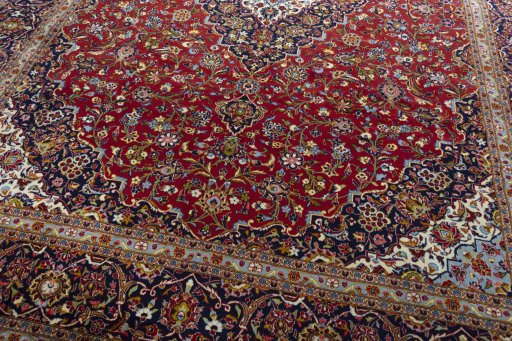 Close-up detail of 2000s Kashan rug from Iran / Persia showing Cork weave