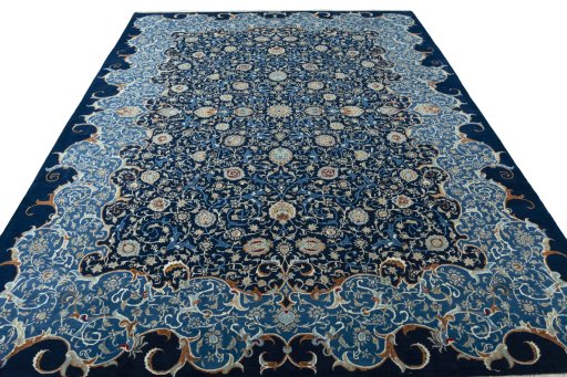 Surface texture of 2000s Kashan rug with natural Wool and intricate pattern