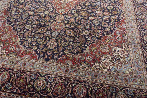 Close-up detail of 2000s Kashan rug from Iran / Persia showing Cork weave