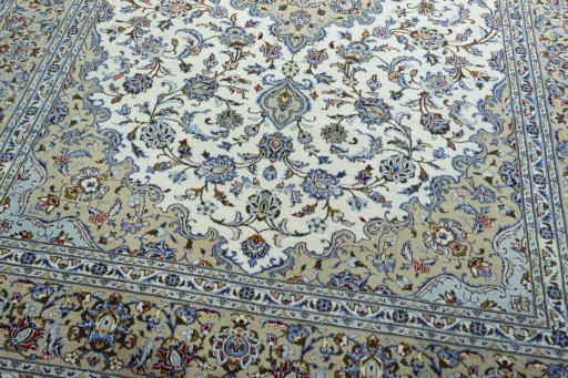 Close-up detail of 2000s Kashan rug from Iran / Persia showing Wool weave