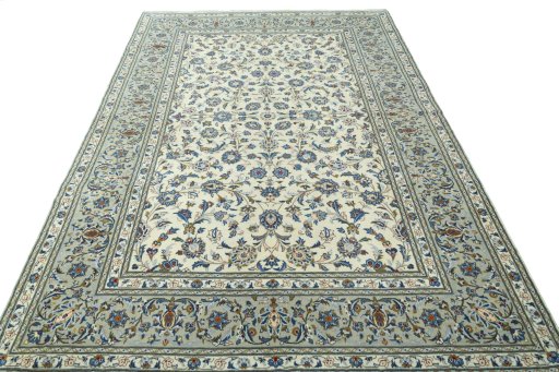 Surface texture of 2000s Kashan rug with natural Wool and intricate pattern