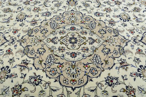 Central medallion detail of 2000s Kashan rug from Iran / Persia
