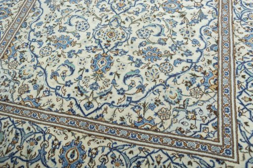 Close-up detail of 2000s Kashan rug from Iran / Persia showing Wool weave