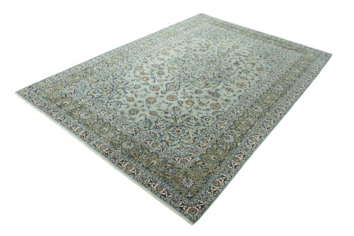 Corner detail of 1970s Kashan rug showing border pattern and Wool pile