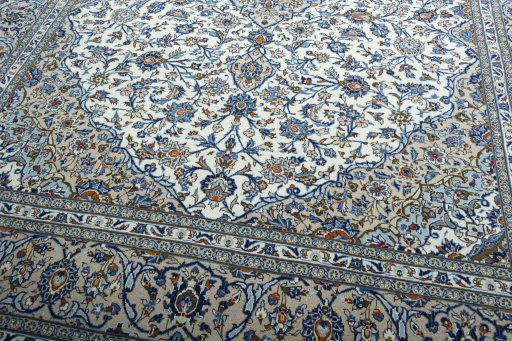 Close-up detail of 2000s Kashan rug from Iran / Persia showing Wool weave