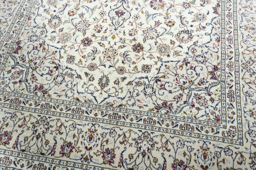 Close-up detail of 2000s Kashan rug from Iran / Persia showing Wool weave