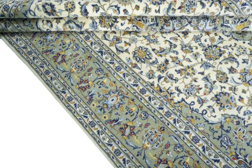 Close-up detail of 2000s Kashan rug from Iran / Persia showing Cork weave