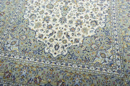 Close-up detail of 2000s Kashan rug from Iran / Persia showing Cork weave