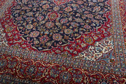 Close-up detail of 2000s Kashan rug from Iran / Persia showing Wool weave