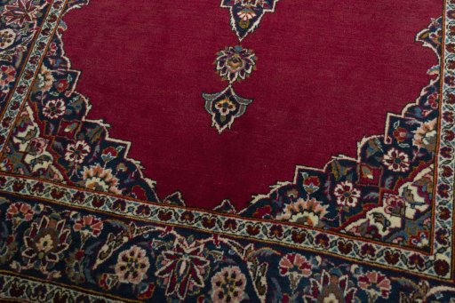 Close-up detail of 1930s Kashan rug from Iran / Persia showing Cotton weave