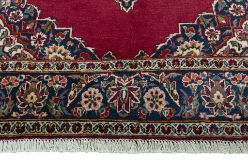 Full view of 1930s Kashan rug from Iran / Persia, 155 × 110 cm in Red tones