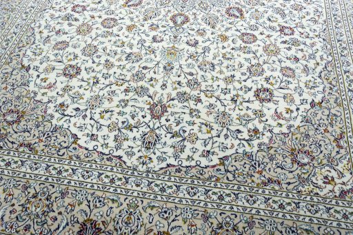 Close-up detail of 2000s Kashan rug from Iran / Persia showing Wool weave
